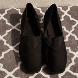 Black wedge formal shoe